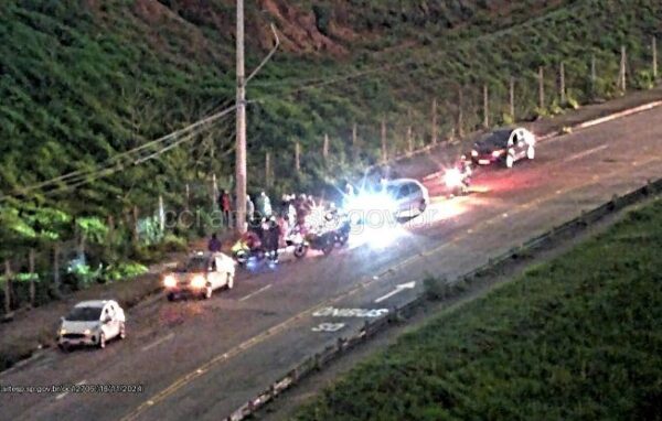 Motociclista morre ao chocar-se contra poste no Rodoanel Mario Covas
