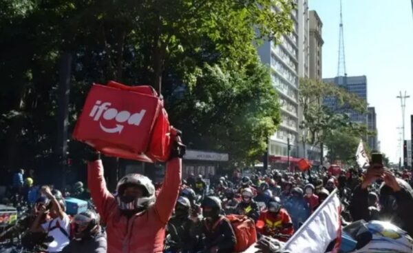 Motoboys de Osasco aderem à greve nacional realizada na segunda-feira