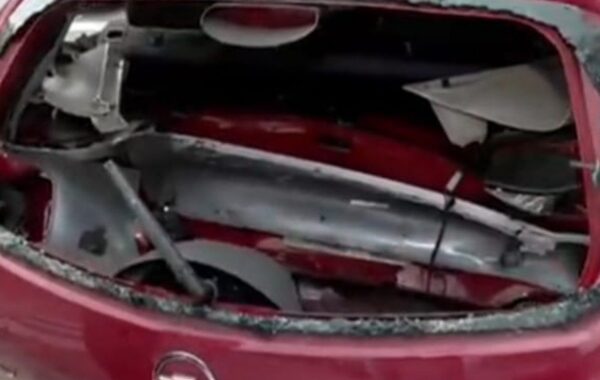 Suposto influenciador digital colide Porsche em alta velocidade na Castelo
