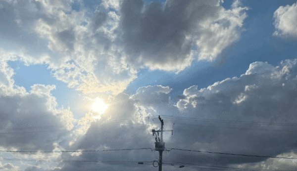 Temperaturas sobem a partir de quarta e fim de semana promete calor de até 30°C