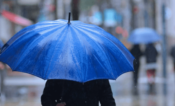 Chegada de frente fria deve trazer chuvas ocasionais, diz meteorologia