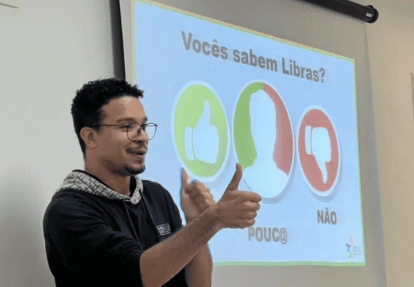 Estado abre inscrição para nova edição do curso online gratuito de Libras